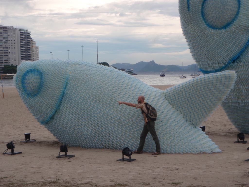 Animal riding Gigantisk fisk i Botafogo